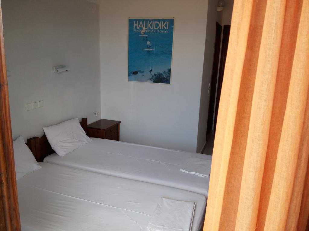 Hotel Hellinikon Ouranoupoli Bagian luar foto