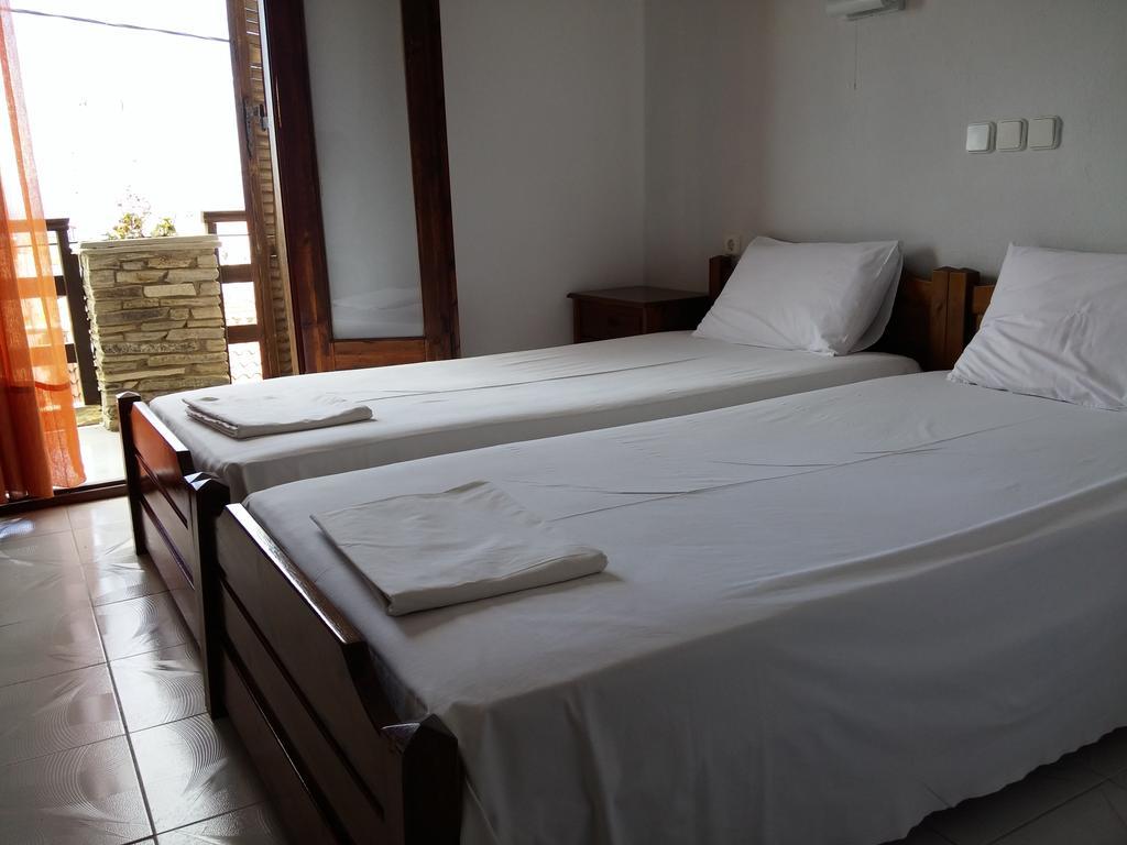 Hotel Hellinikon Ouranoupoli Bagian luar foto