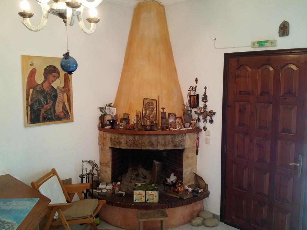 Hotel Hellinikon Ouranoupoli Bagian luar foto